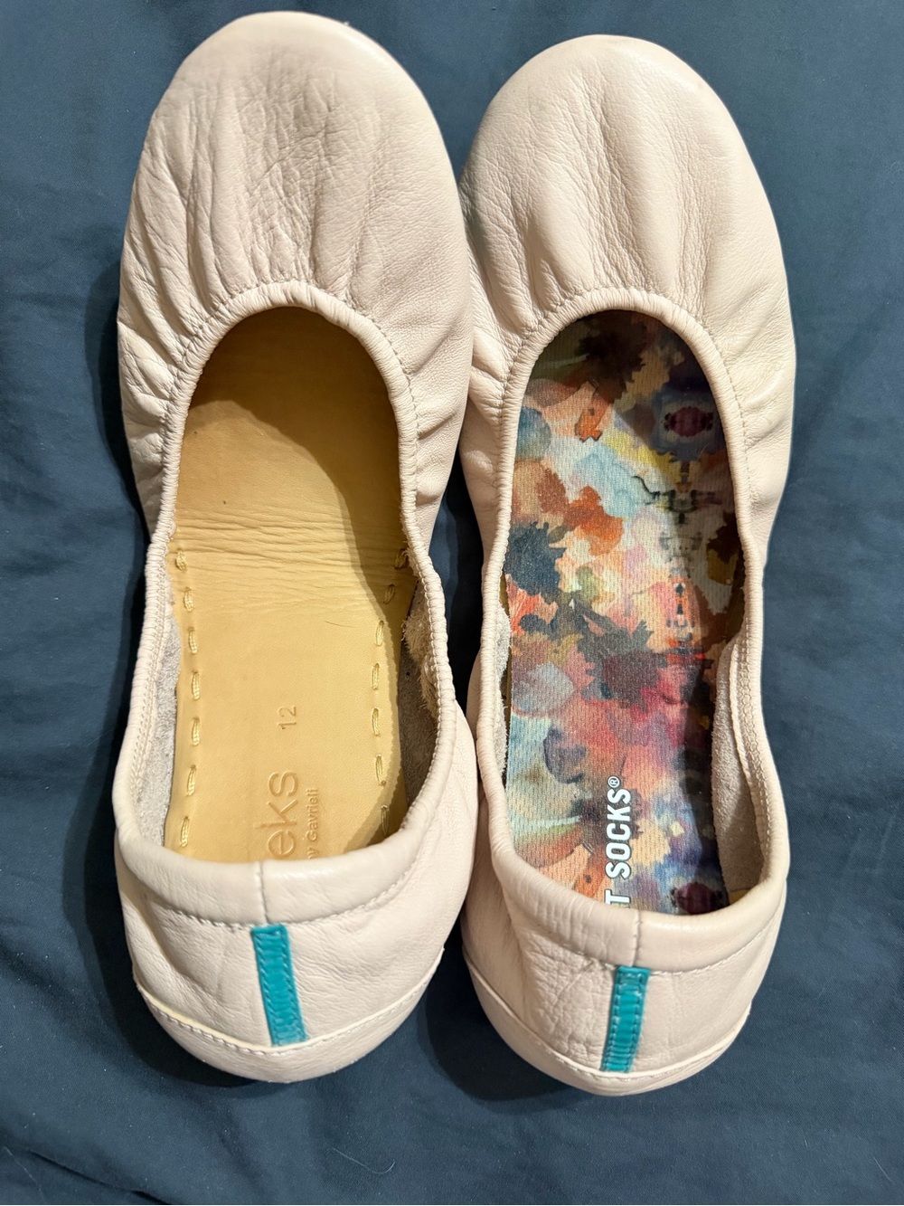Tieks Cream Leather Ballet Flats with Turquoise Heel Tab
